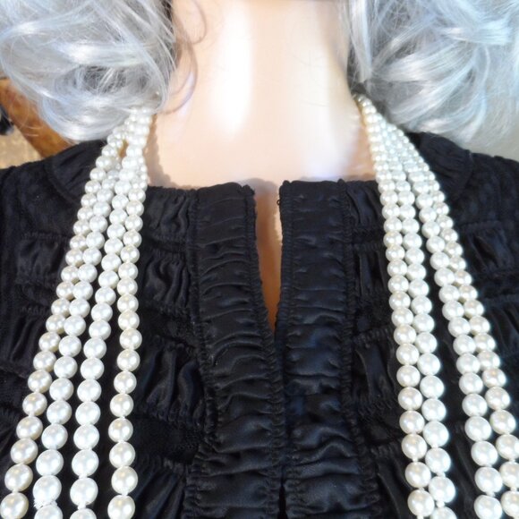 Diane von Furstenberg Black Textured Jacket & Pencil Skirt Set – Size 0/2 - Picture 6 of 16